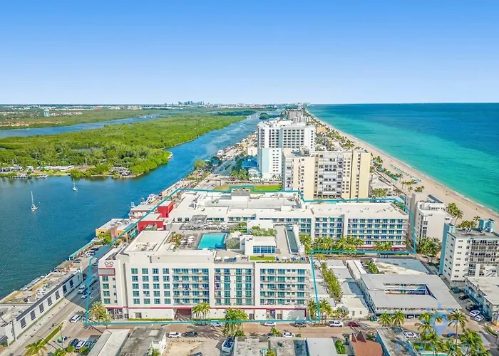 New!Beachfront Condo Resort- Balcony